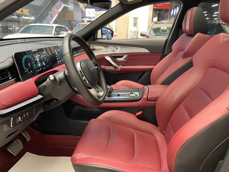 Jetour X70 PLUS 2022 1.6T DCT Tierra Pro 7 Asiento exterior foto 6 Jetour X70 PLUS 2022 1.6T DCT Tierra Pro 7 Asiento exterior foto 6