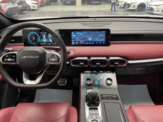 Jetour X70 PLUS 2022 1.6T DCT Tierra Pro 7 Asiento exterior foto 9 Jetour X70 PLUS 2022 1.6T DCT Tierra Pro 7 Asiento exterior foto 9