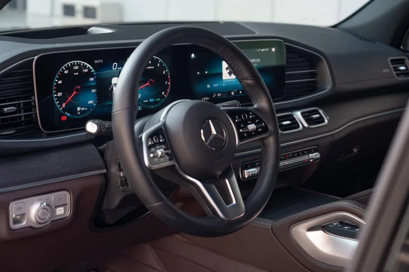 Mercedes-Benz GLS 2022 3.0T Automatic Four-wheel drive 7 seat parallel import interior photo 18 Mercedes-Benz GLS 2022 3.0T Automatic Four-wheel drive 7 seat parallel import interior photo 18