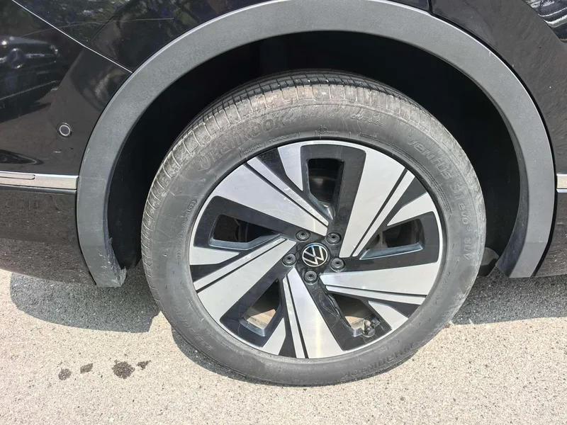 Volkswagen Tiguan L 2023 330TSI Deux roues motrices R-Line Version de plus en plus extérieur photo 7 Volkswagen Tiguan L 2023 330TSI Deux roues motrices R-Line Version de plus en plus extérieur photo 7