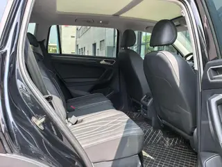 Volkswagen Tiguan L 2023 330TSI Deux roues motrices R-Line Version de plus en plus extérieur photo 8 Volkswagen Tiguan L 2023 330TSI Deux roues motrices R-Line Version de plus en plus extérieur photo 8