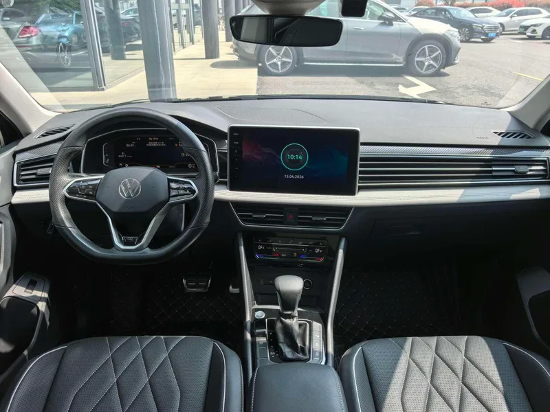 Volkswagen Tiguan L 2023 330TSI Deux roues motrices R-Line Version de plus en plus intérieur photo 12 Volkswagen Tiguan L 2023 330TSI Deux roues motrices R-Line Version de plus en plus intérieur photo 12
