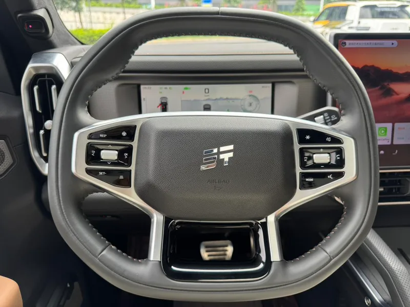 Jetour T2 2023 2.0TD Four-wheel drive Time travel PRO interior photo 14 Jetour T2 2023 2.0TD Four-wheel drive Time travel PRO interior photo 14