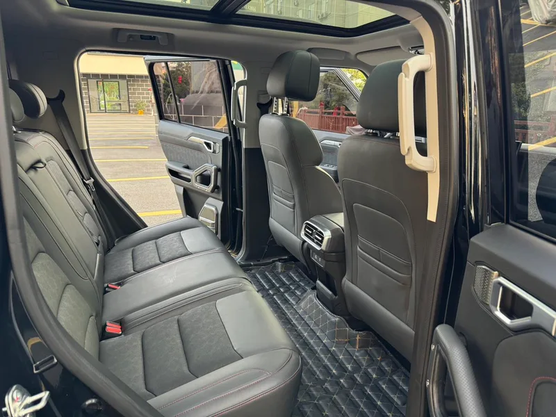 Jetour T2 2023 1.5TD Two-wheel drive Discover PRO interior photo 10 Jetour T2 2023 1.5TD Two-wheel drive Discover PRO interior photo 10