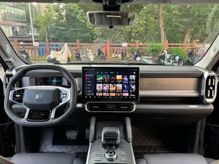 Jetour T2 2023 1.5TD Two-wheel drive Discover PRO interior photo 13 Jetour T2 2023 1.5TD Two-wheel drive Discover PRO interior photo 13