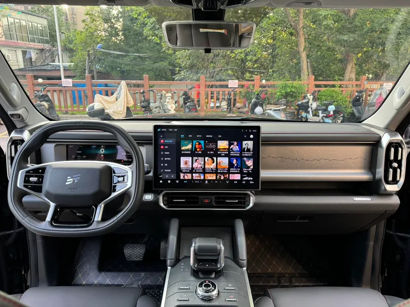 Jetour T2 2023 1.5TD Two-wheel drive Discover PRO interior photo 13 Jetour T2 2023 1.5TD Two-wheel drive Discover PRO interior photo 13