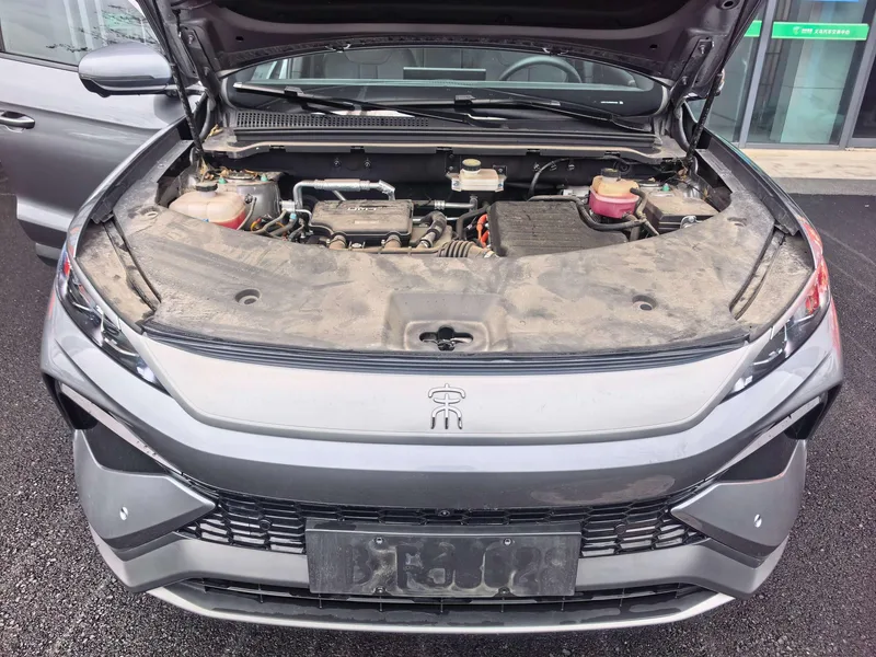 BYD Song Pro 2025 Second generation DM-i 115KM Transcendent exterior photo 10 BYD Song Pro 2025 Second generation DM-i 115KM Transcendent exterior photo 10
