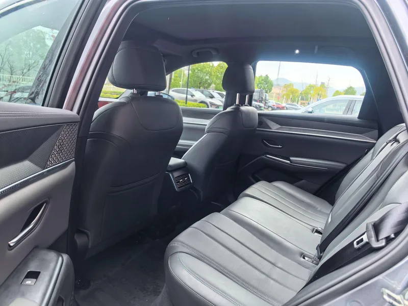 BYD Song Pro 2025 Second generation DM-i 115KM Transcendent interior photo 11 BYD Song Pro 2025 Second generation DM-i 115KM Transcendent interior photo 11