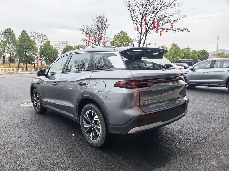 BYD Song Pro 2025 Second generation DM-i 115KM Transcendent interior photo 12 BYD Song Pro 2025 Second generation DM-i 115KM Transcendent interior photo 12