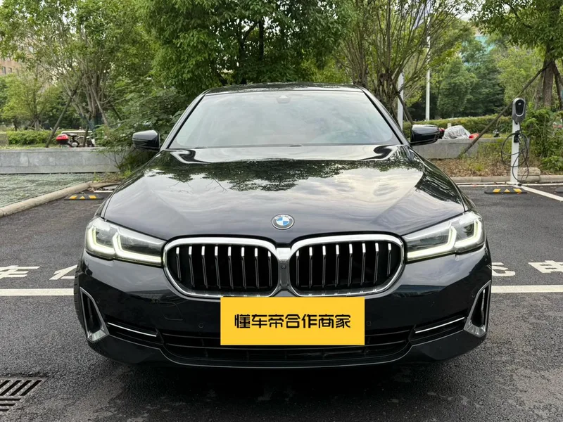 BMW 5 Series 2022 530Li Premium Class M Sports suit exterior photo 3 BMW 5 Series 2022 530Li Premium Class M Sports suit exterior photo 3