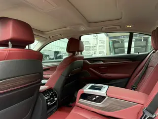 BMW 5 Series 2022 530Li Premium Class M Sports suit interior photo 11 BMW 5 Series 2022 530Li Premium Class M Sports suit interior photo 11