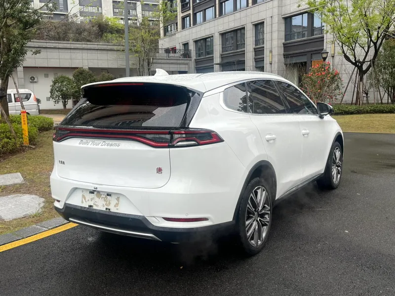 BYD Tang 2018 2.0T Automatic Zhilian Honorable Type 7 seat China V exterior photo 4 BYD Tang 2018 2.0T Automatic Zhilian Honorable Type 7 seat China V exterior photo 4
