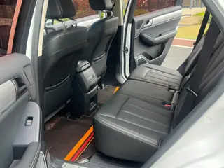BYD Tang 2018 2.0T Automatic Zhilian Honorable Type 7 seat China V interior photo 10 BYD Tang 2018 2.0T Automatic Zhilian Honorable Type 7 seat China V interior photo 10