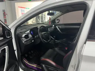 Geely Coolray 2021 240T Manual Gold Edition interior photo 7 Geely Coolray 2021 240T Manual Gold Edition interior photo 7