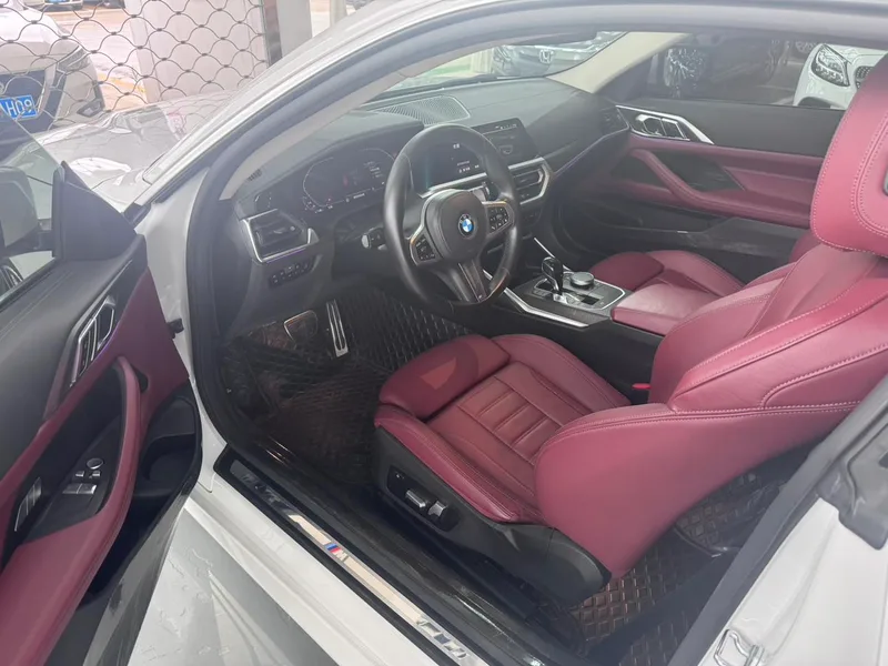 BMW 4 Series 2021 425i M Спортивный костюм интерьер фото 10 BMW 4 Series 2021 425i M Спортивный костюм интерьер фото 10