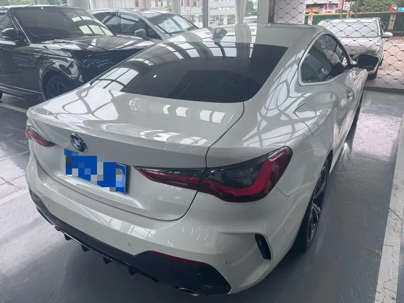 BMW 4 Series 2021 425i M Спортивный костюм интерьер фото 15 BMW 4 Series 2021 425i M Спортивный костюм интерьер фото 15