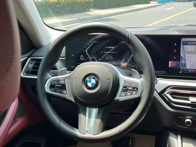BMW 4 Series 2023 425i M Sports suit interior photo 12 BMW 4 Series 2023 425i M Sports suit interior photo 12