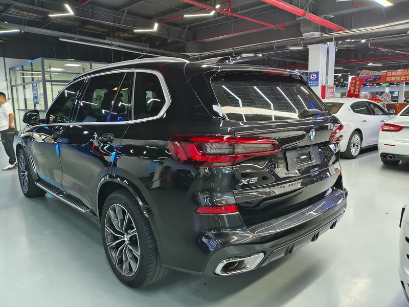 BMW X5 2022 xDrive 30Li M Sports suit exterior photo 5 BMW X5 2022 xDrive 30Li M Sports suit exterior photo 5