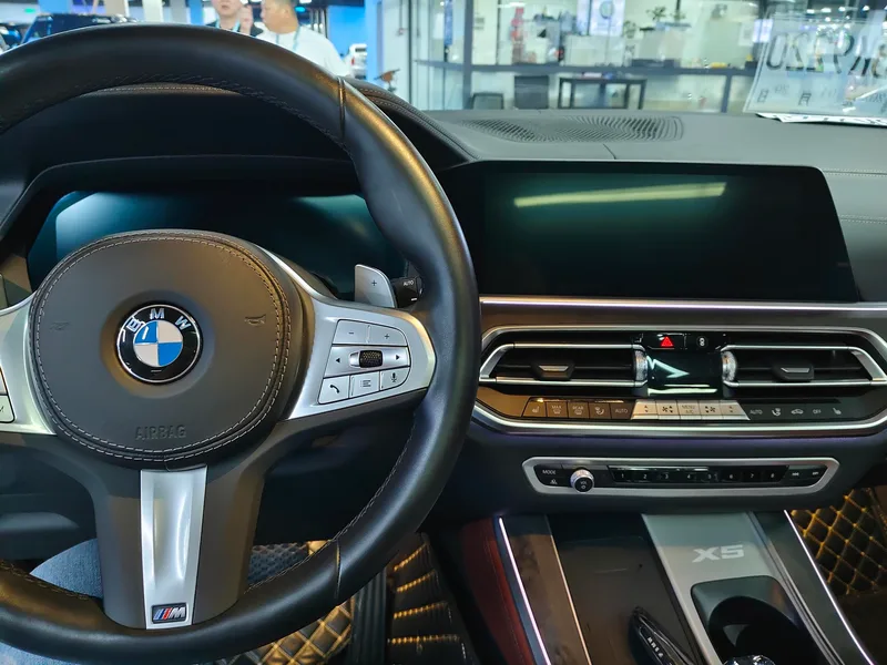 BMW X5 2022 xDrive 30Li M Sports suit interior photo 8 BMW X5 2022 xDrive 30Li M Sports suit interior photo 8