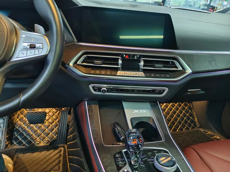 BMW X5 2022 xDrive 30Li M Sports suit interior photo 9 BMW X5 2022 xDrive 30Li M Sports suit interior photo 9