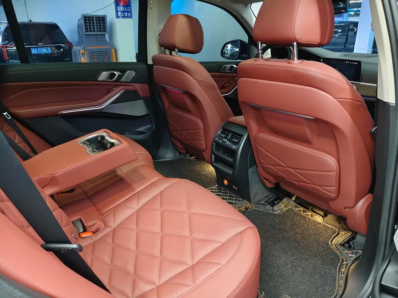 BMW X5 2022 xDrive 30Li M Sports suit interior photo 14 BMW X5 2022 xDrive 30Li M Sports suit interior photo 14
