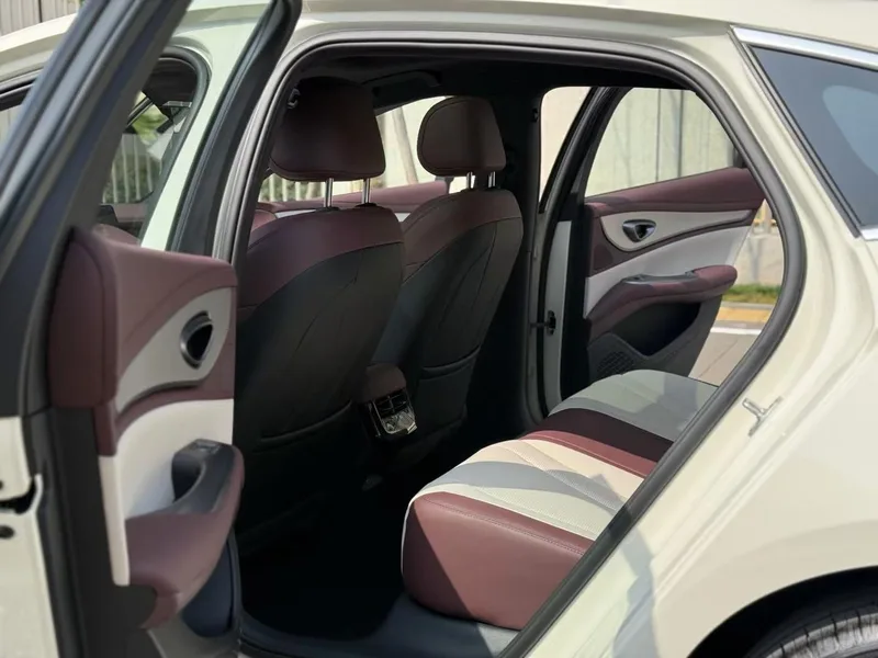 BYD Seal 2026 DM-i 135KM Premium Trim interior photo 7 BYD Seal 2026 DM-i 135KM Premium Trim interior photo 7