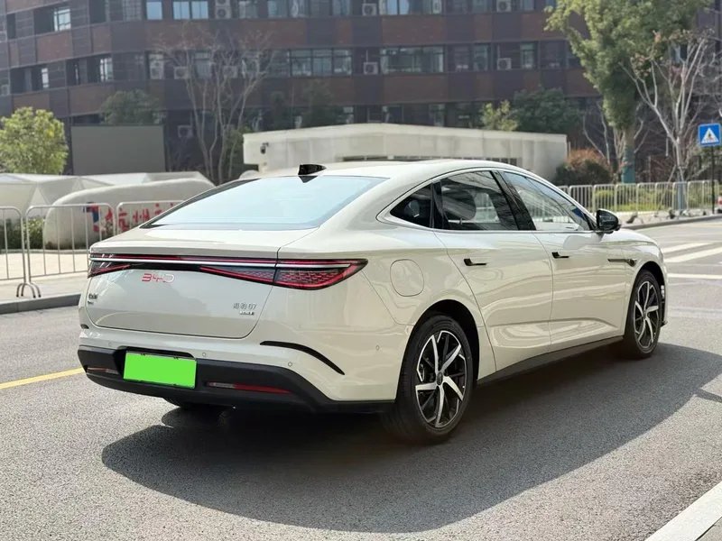 BYD Seal 2026 DM-i 135KM Premium Trim interior photo 8 BYD Seal 2026 DM-i 135KM Premium Trim interior photo 8