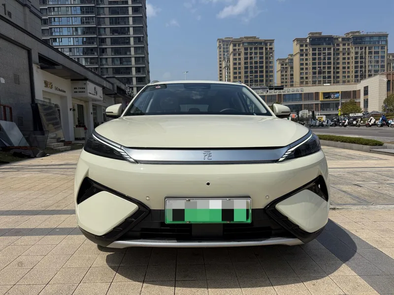 BYD Yuan Plus 2025 Smart Driving Version 510KM Transcendent exterior photo 2