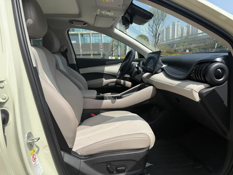 BYD Yuan Plus 2025 Smart Driving Version 510KM Transcendent interior photo 9