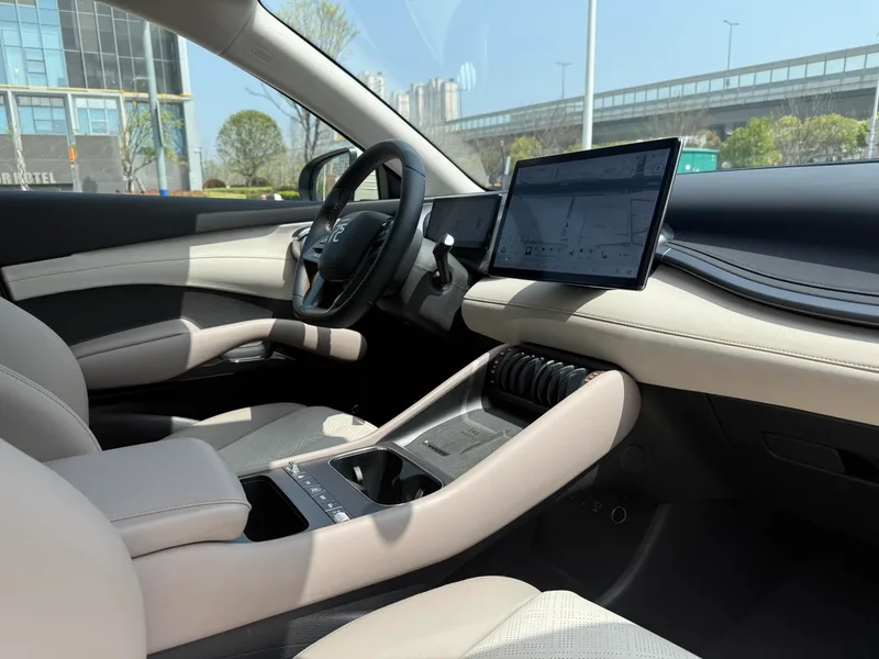 BYD Yuan Plus 2025 Smart Driving Version 510KM Transcendent interior photo 10