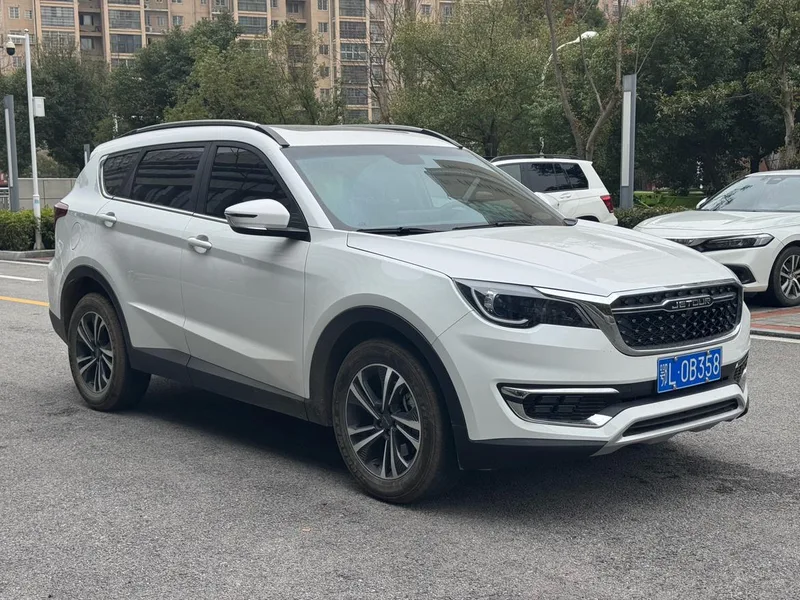 Jetour X70 2023 1.5T DCT Flagship Edition 5 seat exterior photo 3 Jetour X70 2023 1.5T DCT Flagship Edition 5 seat exterior photo 3