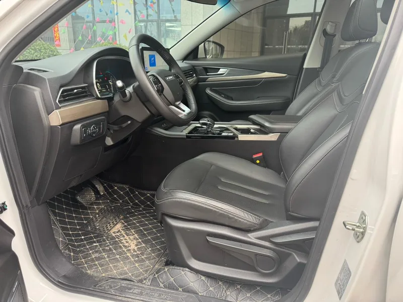 Jetour X70 2023 1.5T DCT Flagship Edition 5 seat exterior photo 5 Jetour X70 2023 1.5T DCT Flagship Edition 5 seat exterior photo 5