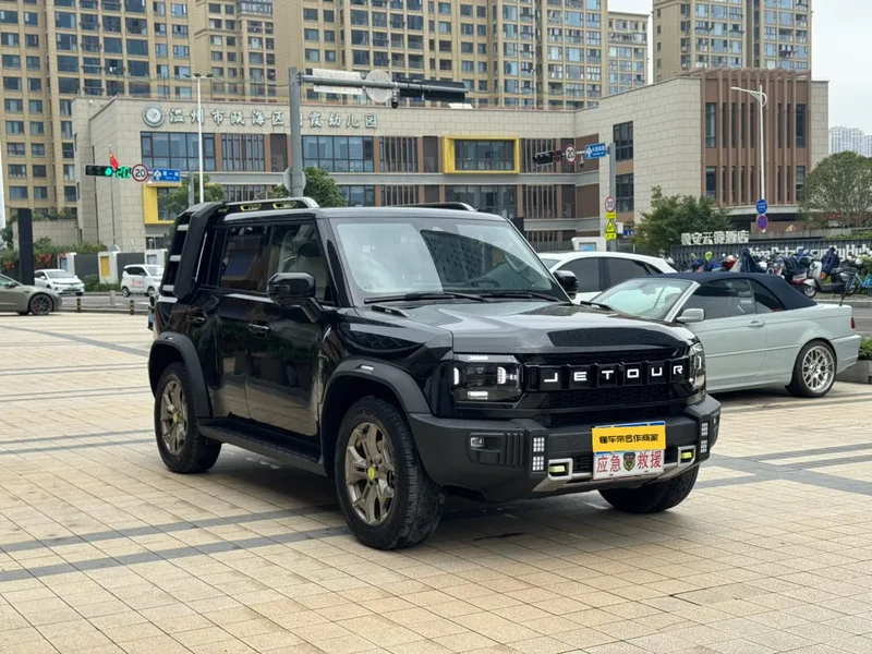 Jetour T2 2023 2.0TD Four-wheel drive Conquer exterior photo 3