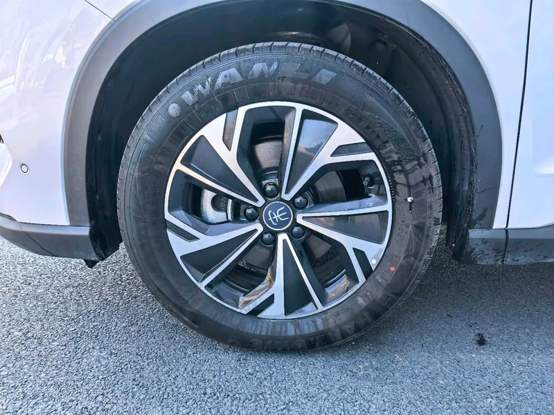 BYD Song Pro 2025 The second generation of intelligent driving version DM-i 115KM Transcendent exterior photo 6 BYD Song Pro 2025 The second generation of intelligent driving version DM-i 115KM Transcendent exterior photo 6