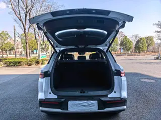 BYD Song Pro 2025 The second generation of intelligent driving version DM-i 115KM Transcendent interior photo 20 BYD Song Pro 2025 The second generation of intelligent driving version DM-i 115KM Transcendent interior photo 20