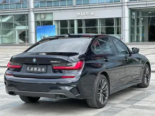 BMW 3 Series 2021 325Li M Set de nuit de sport extérieur photo 8 BMW 3 Series 2021 325Li M Set de nuit de sport extérieur photo 8