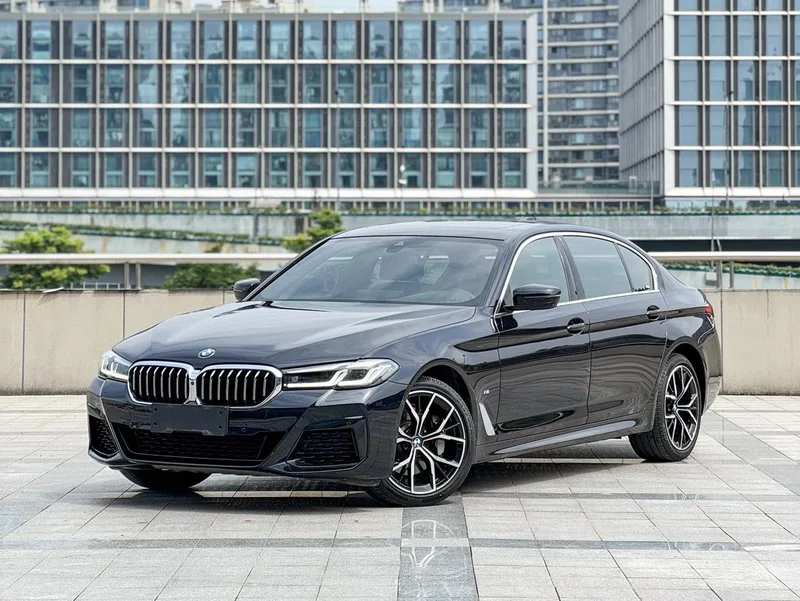 BMW 5 Series 2021 Restyling 530Li Premium Class M Sports suit exterior photo 1 BMW 5 Series 2021 Restyling 530Li Premium Class M Sports suit exterior photo 1