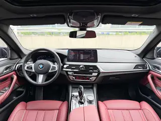 BMW 5 Series 2021 Restyling 530Li Premium Class M Sports suit interior photo 10 BMW 5 Series 2021 Restyling 530Li Premium Class M Sports suit interior photo 10
