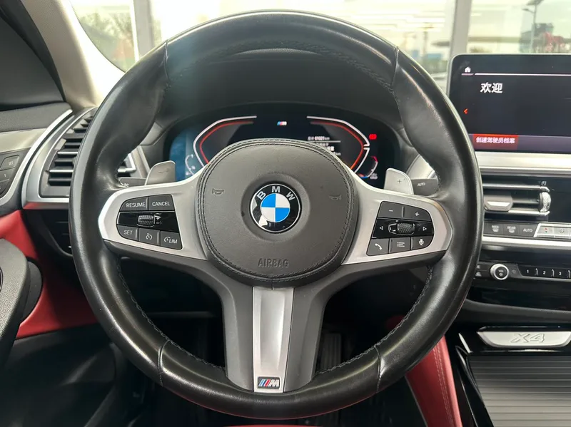 BMW X4 2022 xDrive 30i M Sports suit interior photo 15 BMW X4 2022 xDrive 30i M Sports suit interior photo 15