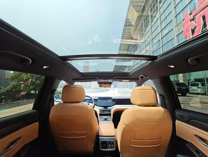 BYD Song L DM 2024 DM-i 112KM Transcendent interior photo 10 BYD Song L DM 2024 DM-i 112KM Transcendent interior photo 10