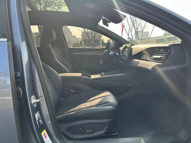 BYD SEAL 06DM 2025 Smart Driving Version DM-i 120KM Premium Class exterior photo 6 BYD SEAL 06DM 2025 Smart Driving Version DM-i 120KM Premium Class exterior photo 6