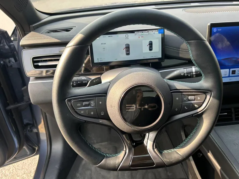 BYD SEAL 06DM 2025 Smart Driving Version DM-i 120KM Premium Class interior photo 13 BYD SEAL 06DM 2025 Smart Driving Version DM-i 120KM Premium Class interior photo 13