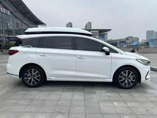 BYD Song MAX DM 2022 DM-i 105KM Executive Edition exterior photo 4 BYD Song MAX DM 2022 DM-i 105KM Executive Edition exterior photo 4