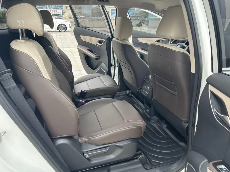 BYD Song MAX DM 2022 DM-i 105KM Executive Edition exterior photo 7 BYD Song MAX DM 2022 DM-i 105KM Executive Edition exterior photo 7