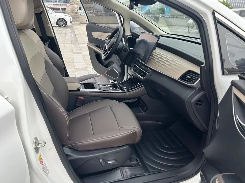 BYD Song MAX DM 2022 DM-i 105KM Executive Edition exterior photo 8 BYD Song MAX DM 2022 DM-i 105KM Executive Edition exterior photo 8