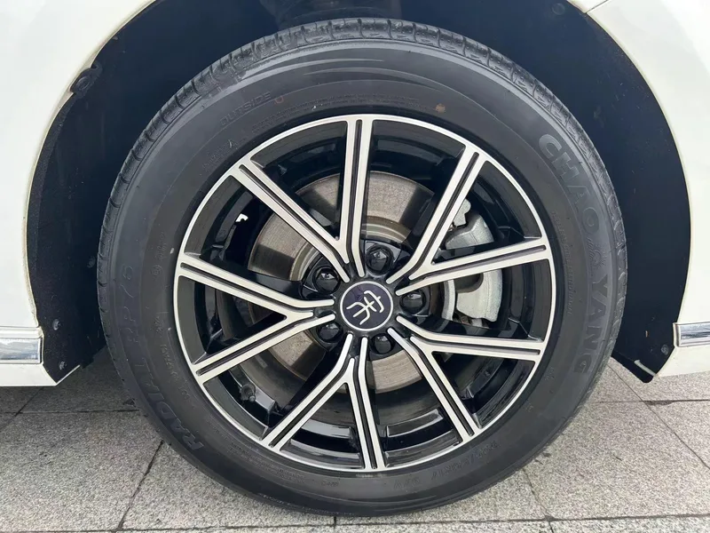 BYD Song MAX DM 2022 DM-i 105KM Executive Edition exterior photo 10 BYD Song MAX DM 2022 DM-i 105KM Executive Edition exterior photo 10