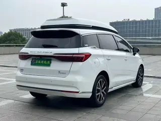 BYD Song MAX DM 2022 DM-i 105KM Executive Edition interior photo 20 BYD Song MAX DM 2022 DM-i 105KM Executive Edition interior photo 20