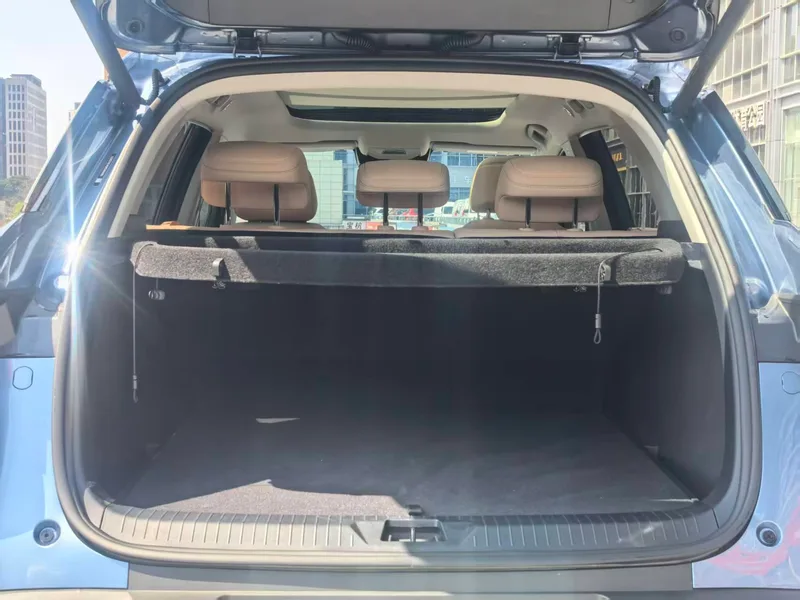 BYD Song Pro 2025 Second generation DM-i 115KM Excellence-type interior photo 10 BYD Song Pro 2025 Second generation DM-i 115KM Excellence-type interior photo 10