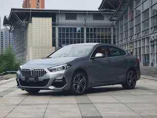 BMW 2 Series 2023 225i Coupé à quatre portes M Ensemble de sport