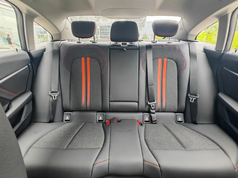 BMW 2 Series 2023 225i Four-door coupe M Sports suit exterior photo 10 BMW 2 Series 2023 225i Four-door coupe M Sports suit exterior photo 10